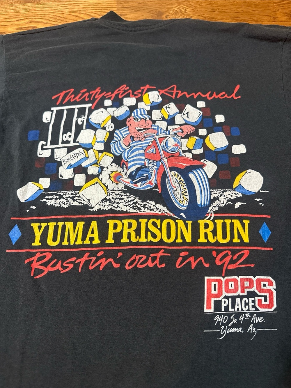 Vintage Single Stitch 1990s Yuma Prison Print T-shirt size S/M
